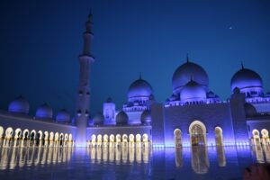 Conoce las fascinantes tradiciones de Emiratos Árabes Unidos