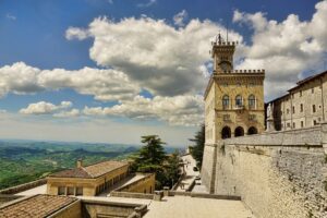 Las fascinantes tradiciones de San Marino: una mirada única