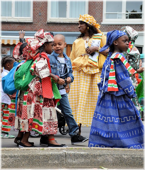 Las fascinantes tradiciones de Surinam: Un viaje cultural inolvidable