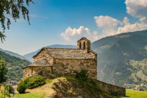 Tradiciones de Andorra: Explora la riqueza cultural del Principado