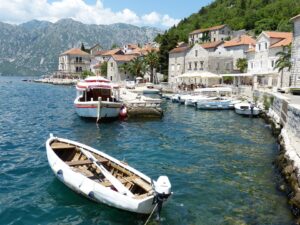 Tradiciones de Montenegro: Explora la riqueza cultural del país